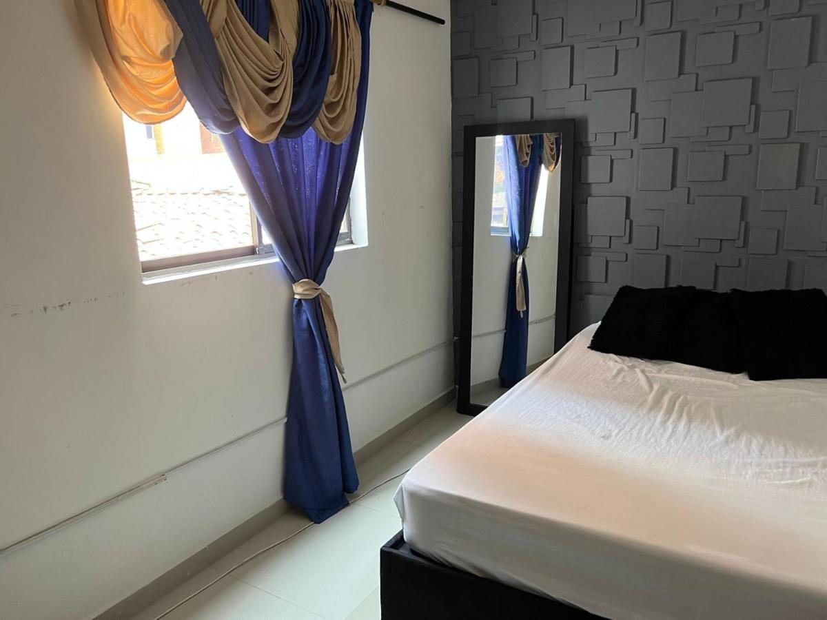 Casahotel De Lujo Colores - Estadio Guest house Medellin