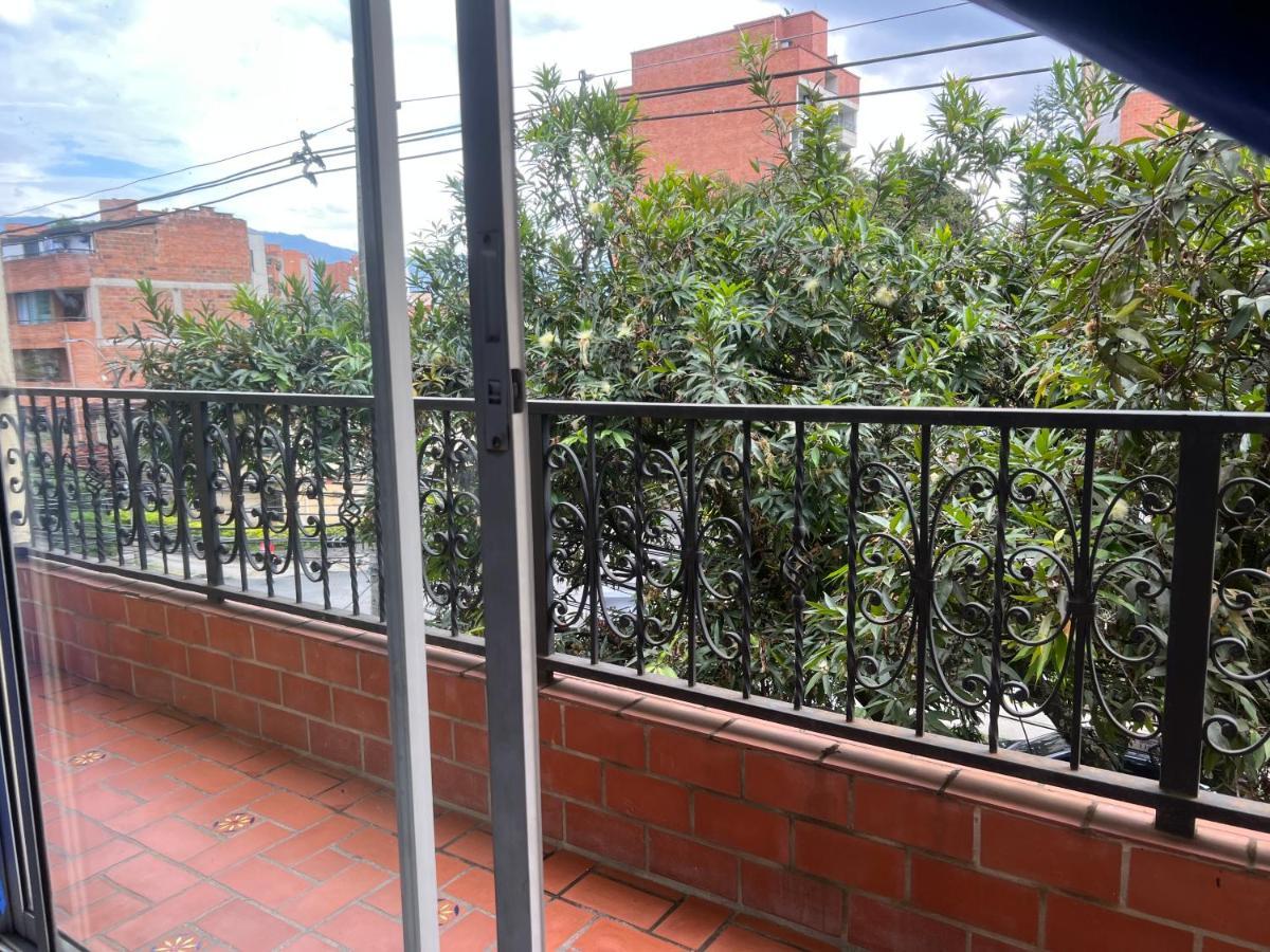 Casahotel De Lujo Colores - Estadio Guest house *